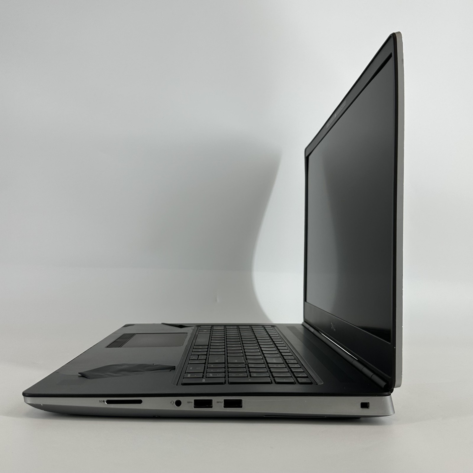 Dell Precision 7760 17 4K 120Hz i9-11950H 2.60GHz 32GB 512GB SSD RTX A5000 Fair