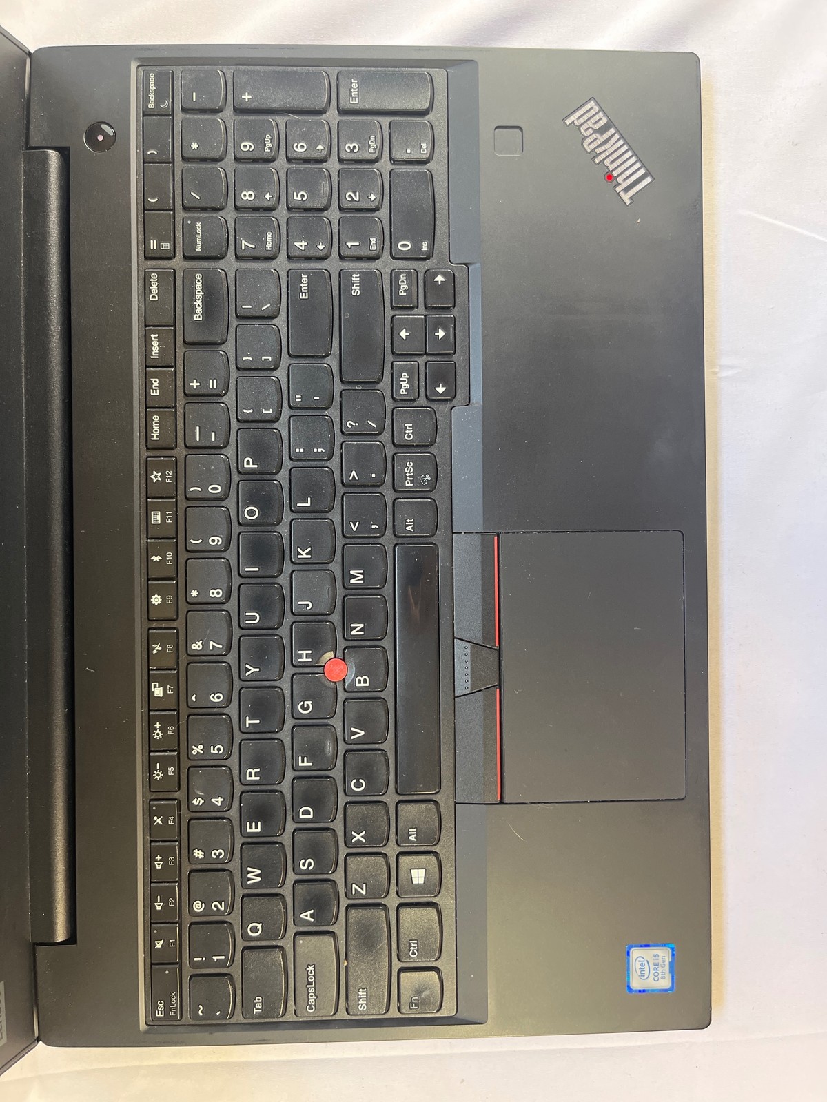 Lenovo ThinkPad E590 Intel Core i5-8265U 16 GB 250GB SSD 15.6″