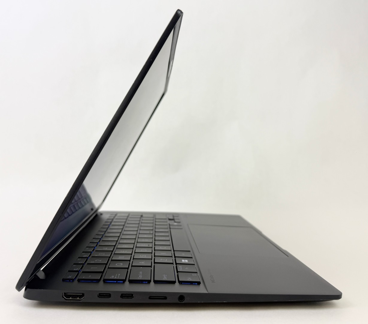Asus VivoBook S14 M5406WA-IB96 14″ 2880×1800 Ryzen AI9 365 32GB RAM 1TB W11 Dent