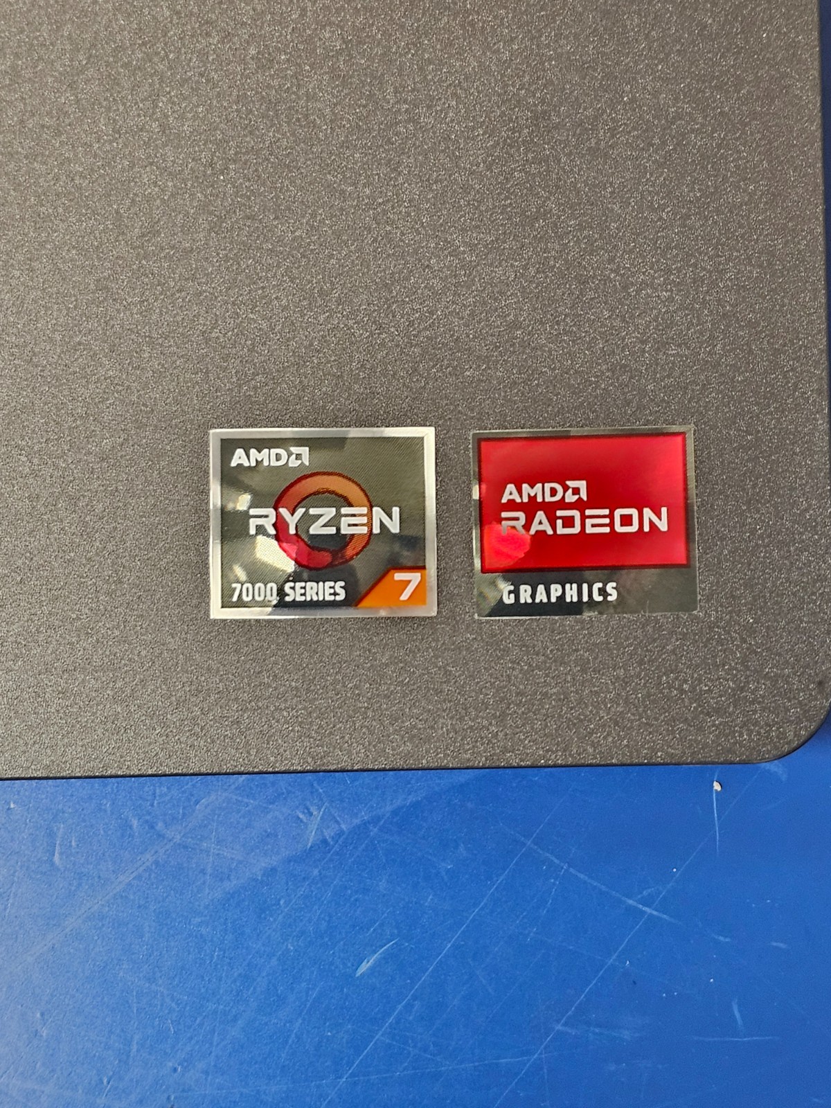 DELL 15 DC15255 G8MK9, AMD Ryzen 7 7730U, 2.00 GHz, 16 GB RAM 512 GB NVMe SSD
