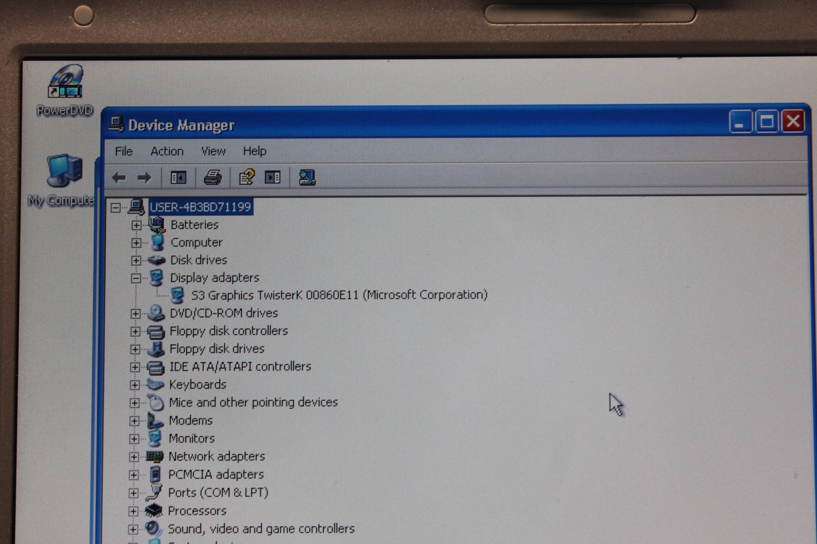 #62 COMPAQ PRESARIO 700 14,1″ AMD DURON 900 MHz 600 MB RAM 20GB HDD WINDOWS XP