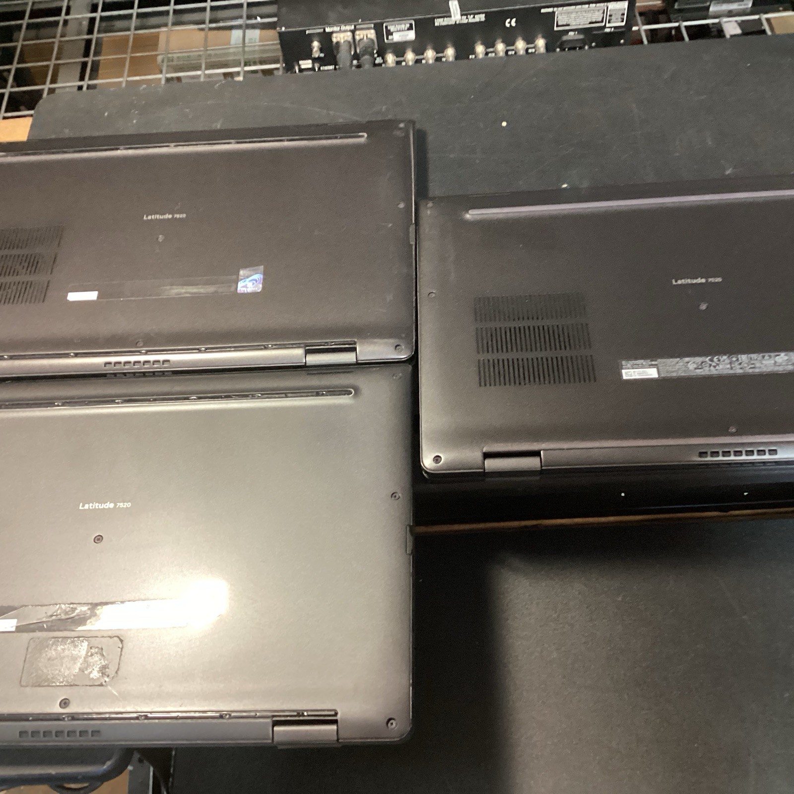 Lot 3Dell Latitude 7520 i7-1185G7@3.00GHz | 256GB SSD | 16GB RAM | No OS/CHARGER