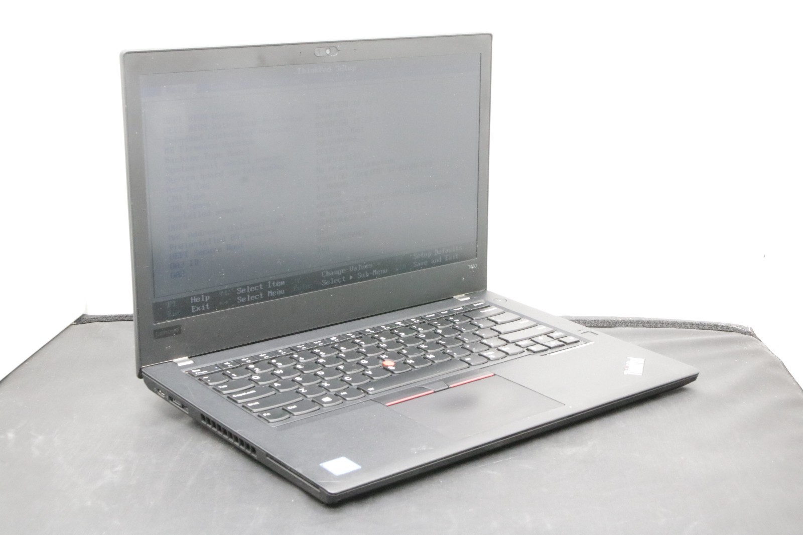 Lenovo ThinkPad T480 – i7-8650U – 8GB, No SSD, No Windows +Adapter