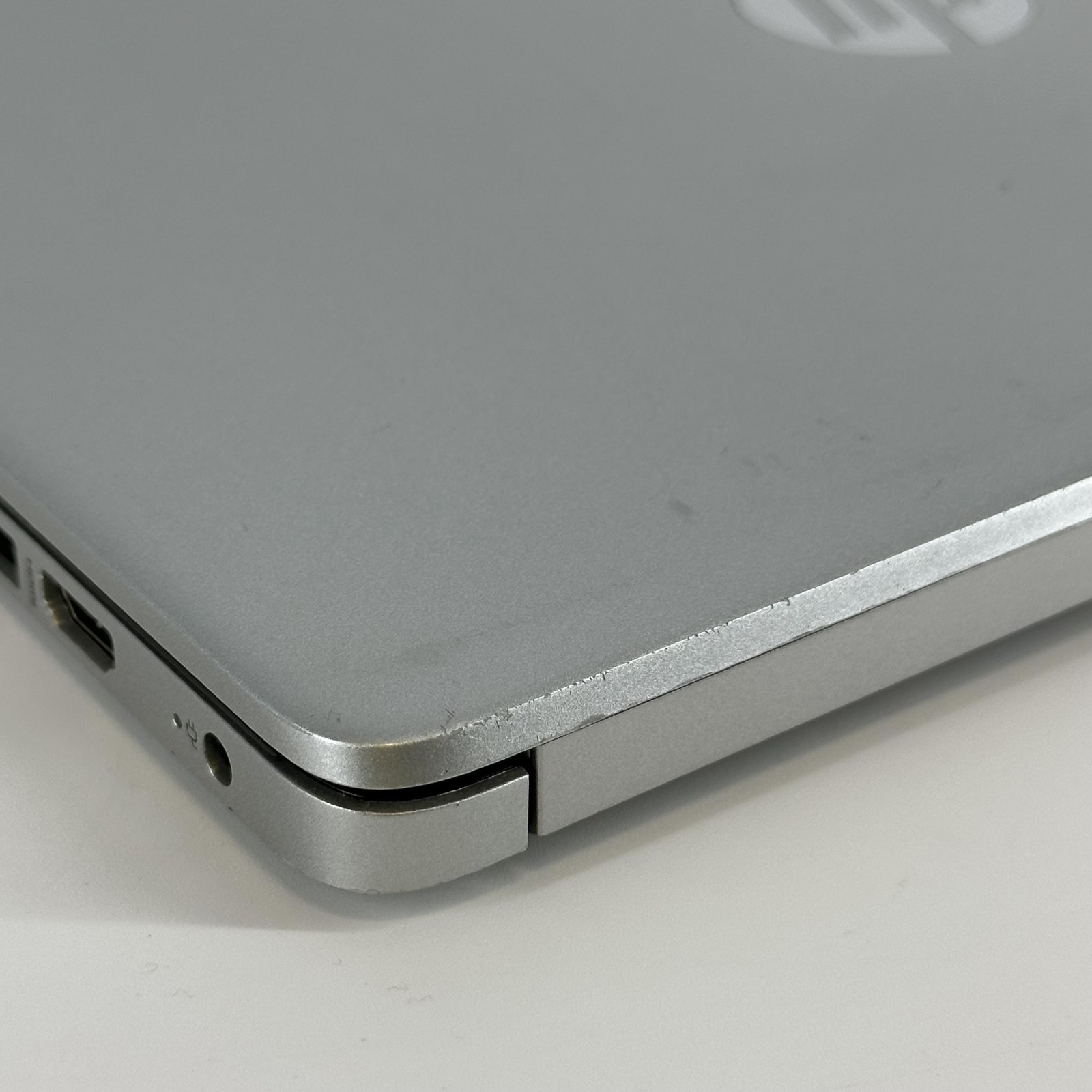 HP Laptop 14 Silver FHD i5-1035G4 1.10GHz 20GB 1TB SSD Good