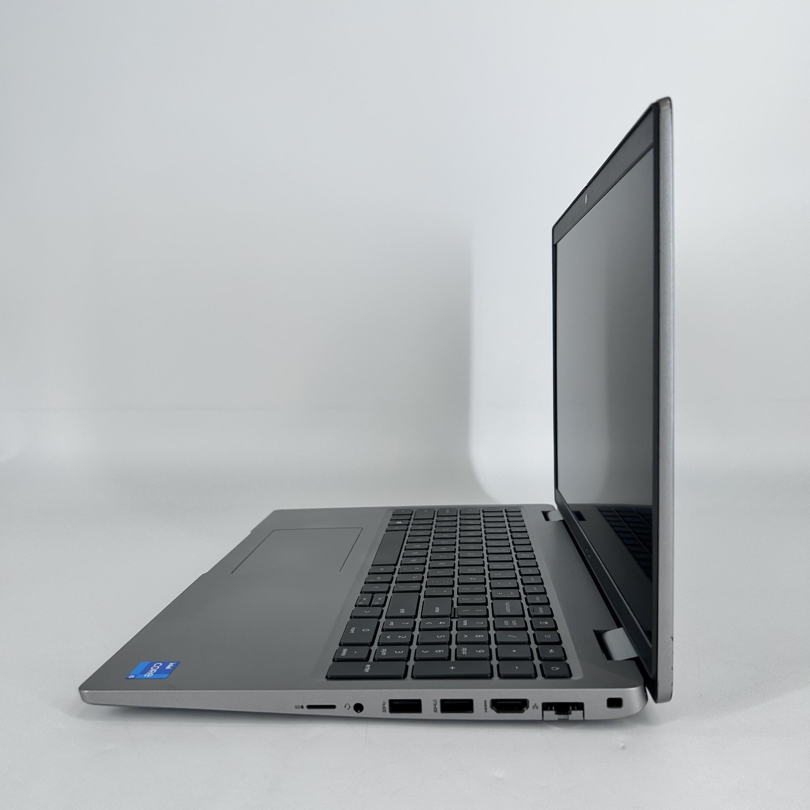 Dell Latitude 5520 15 FHD i5-1135G7 2.40GHz 16GB RAM 256GB SSD Good FRAME SPLIT