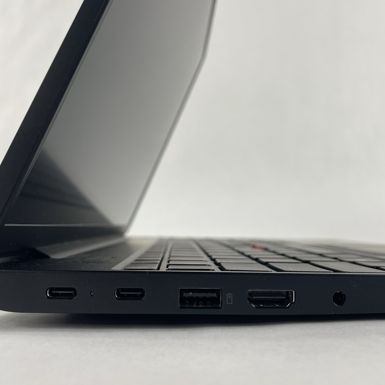 Lenovo ThinkPad E16 Gen 2 16″ Ryzen 7 7735U 2.70 GHz 16 GB RAM No SSD No OS READ