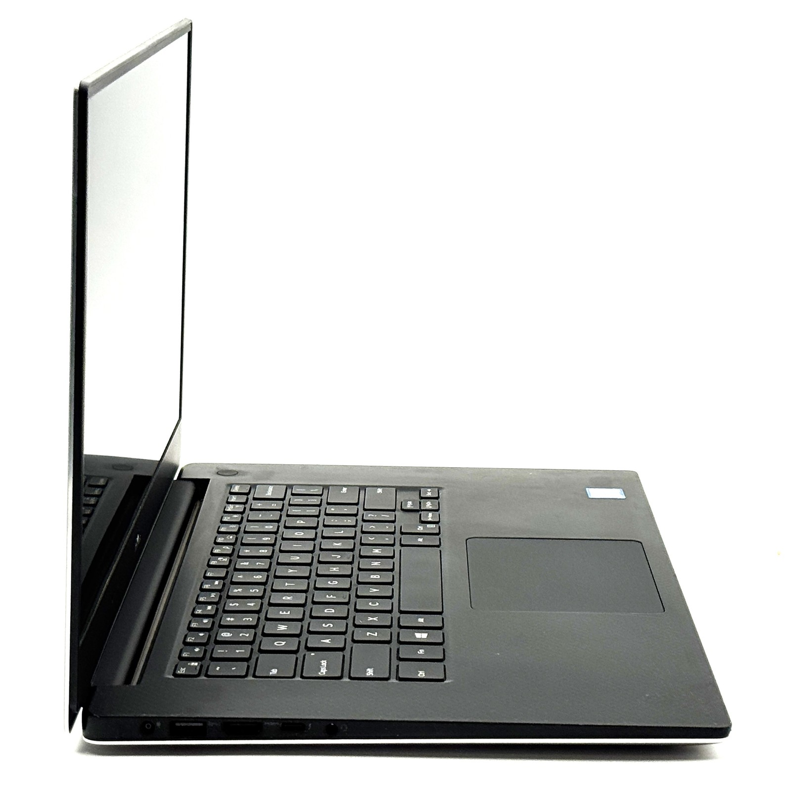 Dell XPS 15 9560 – 15.6″ FHD – i7‑7700HQ –16 GB RAM –GTX 1050 –512 GB SSD–Silver