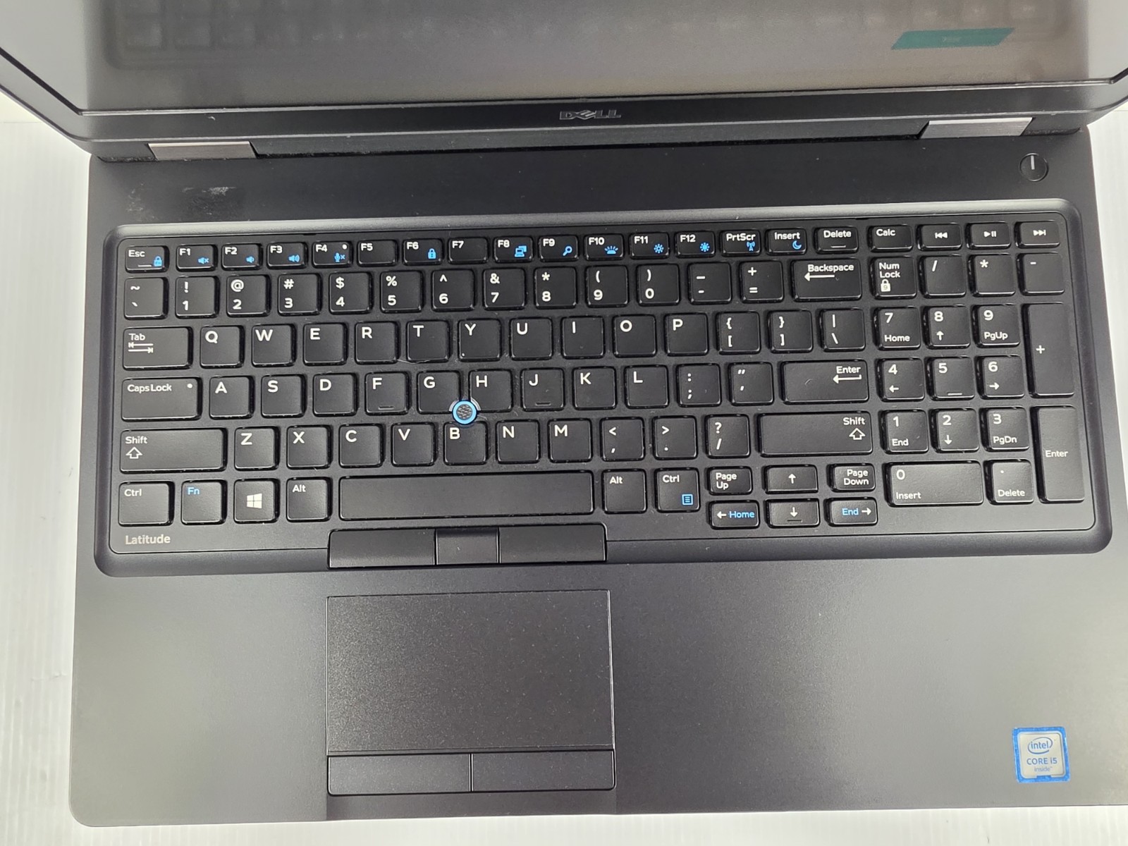 DELL Latitude 5580 15.6″ Intel i5 i5-6200U 16GB RAM 128GB SSD Windows 11