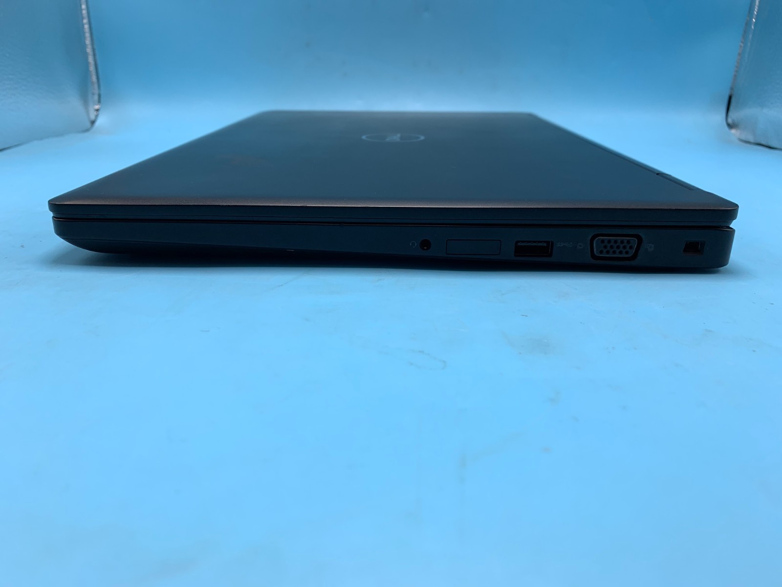 DELL LATITUDE 5590 15.6″ Core i7-8650U 1.90GHZ 16GB RAM 256GB SSD Windows 11 Pro