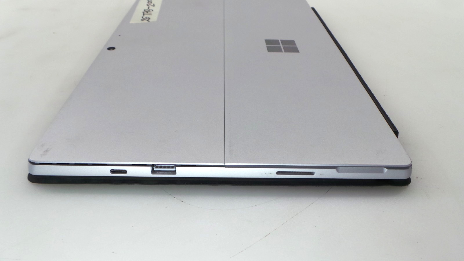 Microsoft Surface Pro 7+ 12.3″ i7-1165G7 2.80GHz 16GB RAM 256GB SSD | WIN 11 PRO