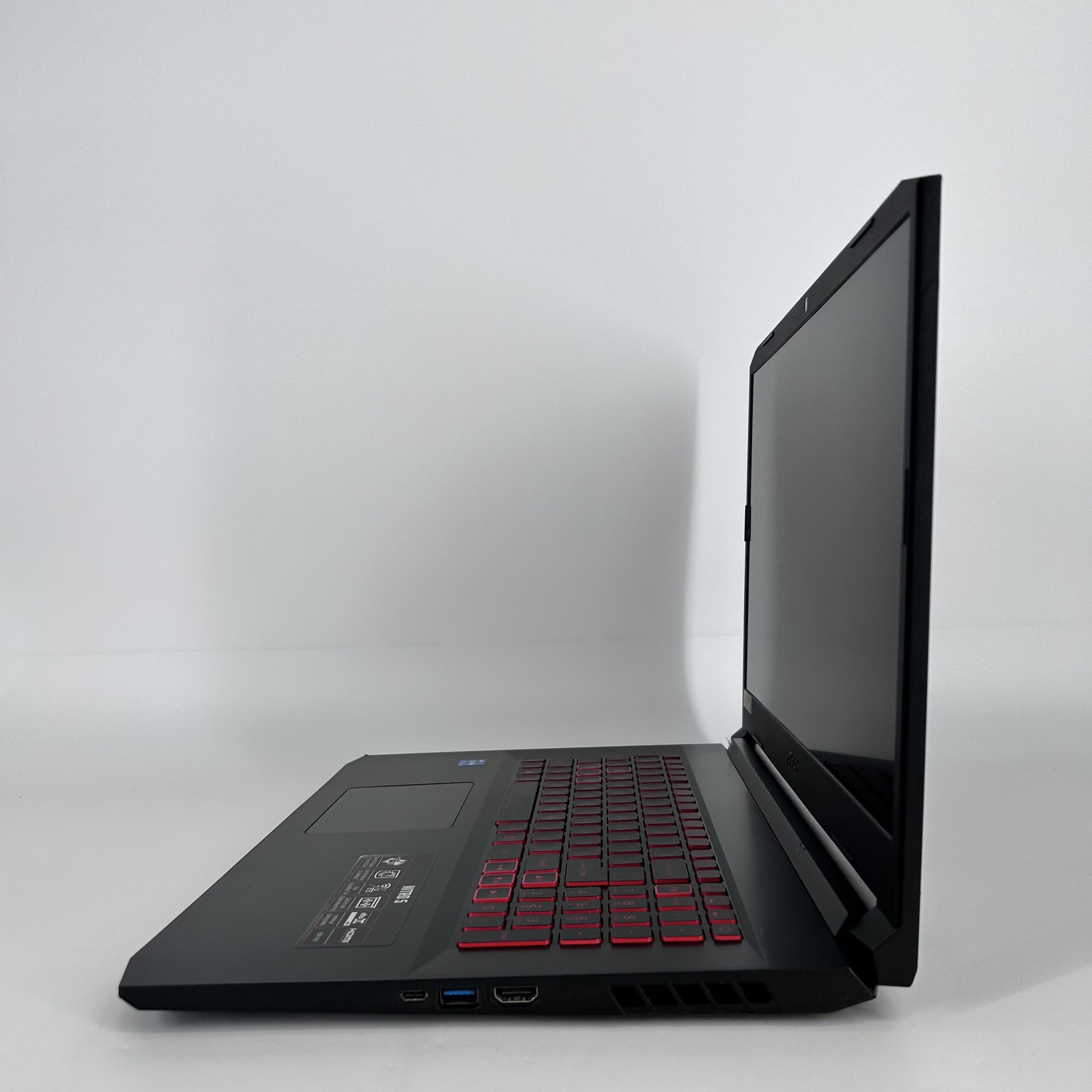 Acer Nitro 5 17.3 FHD i7-11800H 2.30GHz 40GB 1TB SSD/1TB HDD RTX 3050 Ti Good