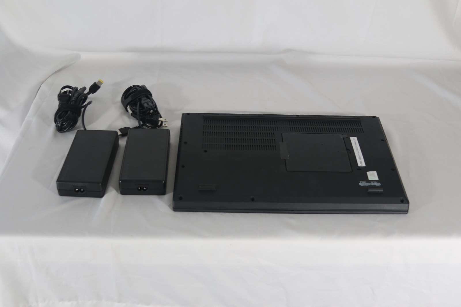 Lenovo ThinkPad T15g Gen 1 i7-10875H / NVIDIA RTX 2070 Max-Q8GB / 32GB / 1TB