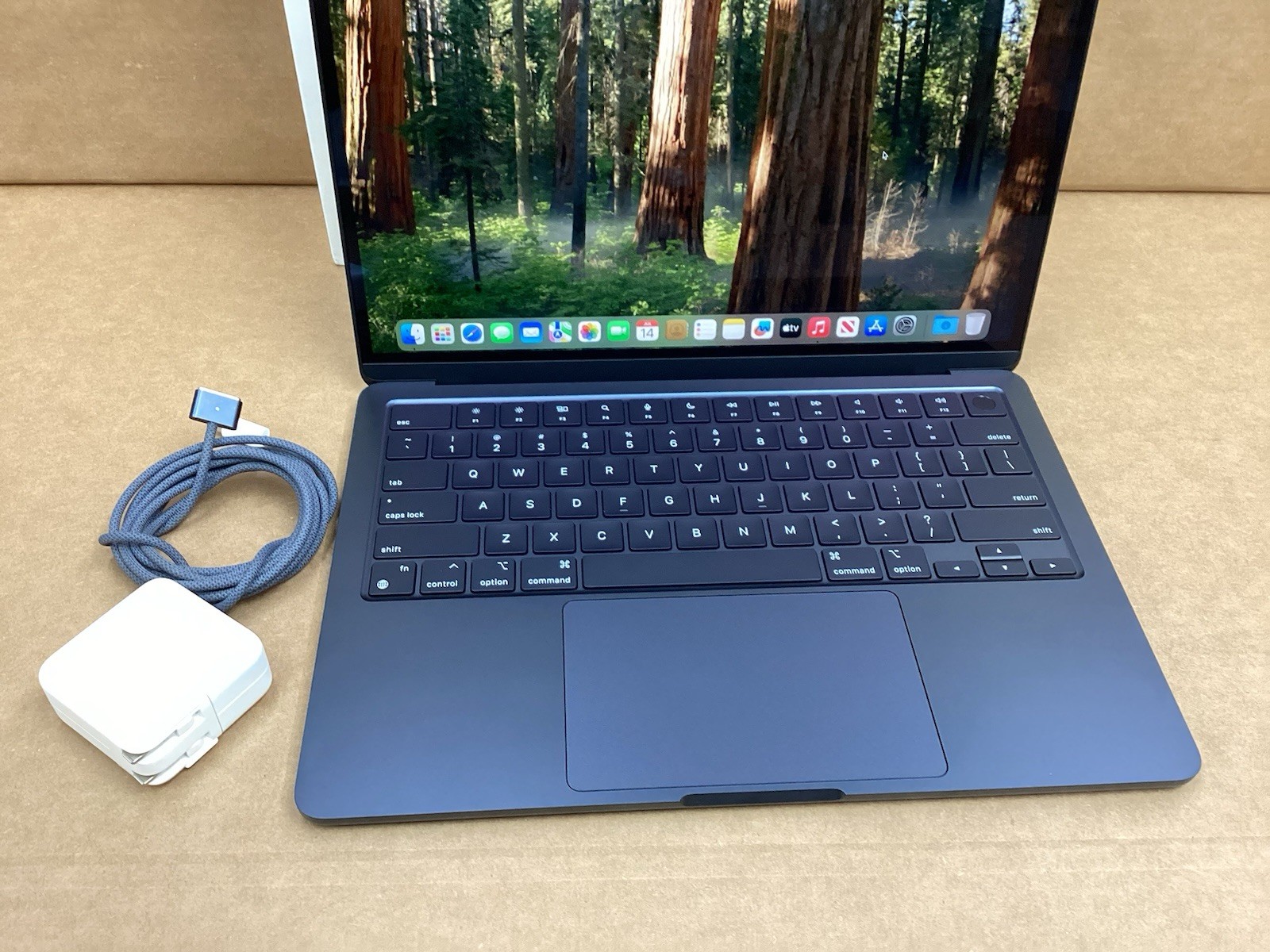 Apple Macbook Air 13.6″M2 Midnight 256GB SSD 16GB,100% battery, MC7X4LL/A, A2681