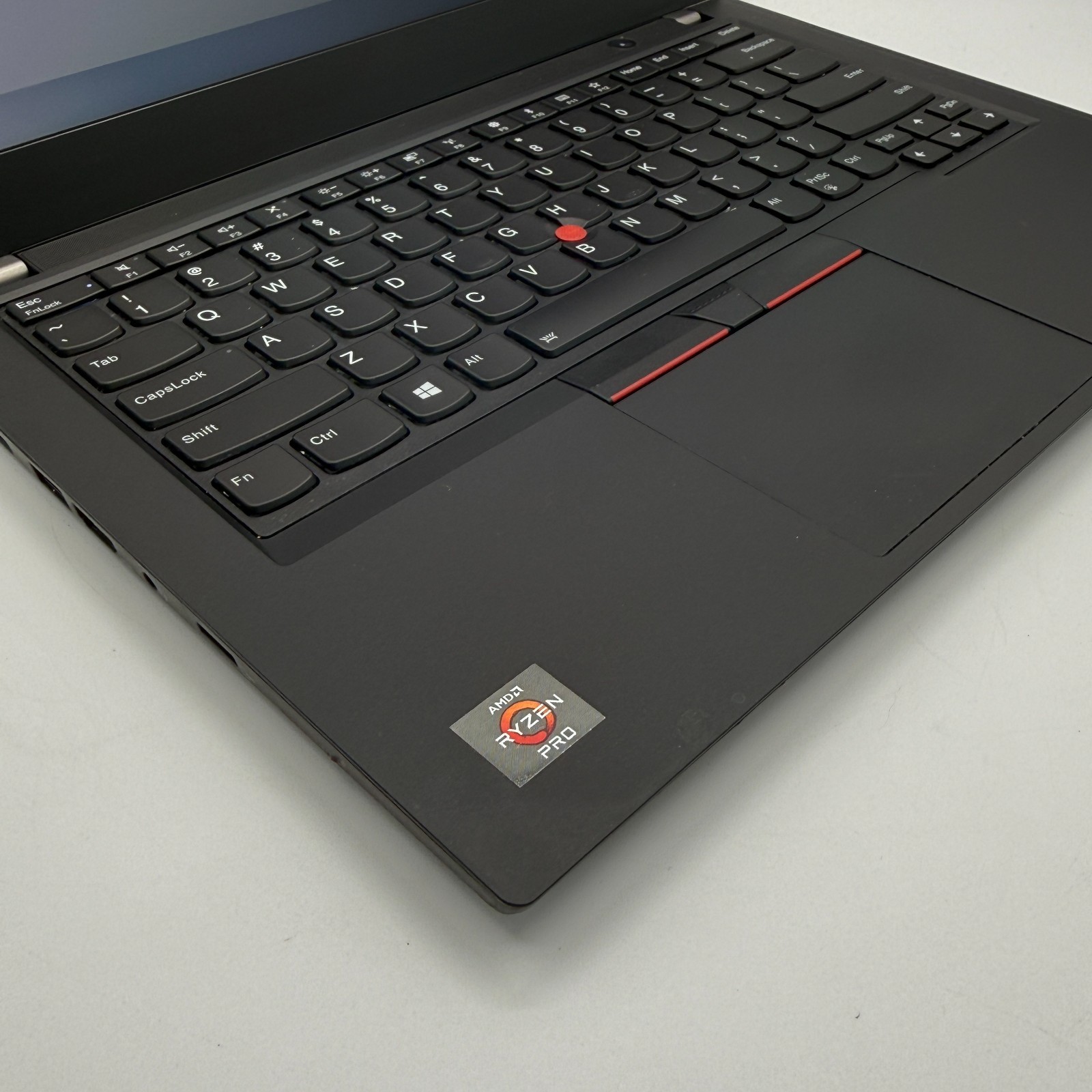 Lenovo ThinkPad T495 14 FHD 2.1 GHz Ryzen PRO 5 3500U 16GB 256GB Bat 86% Laptop