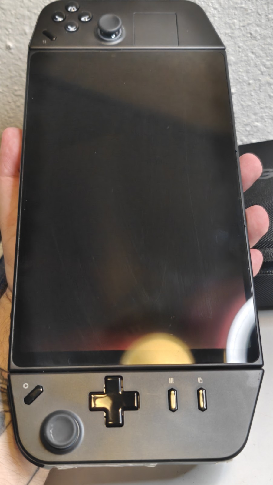 Lenovo Legion Go 8.8 in (1TB SSD, AMD Ryzen Z1 Extreme, 3.3GHz, 16GB RAM) Tested