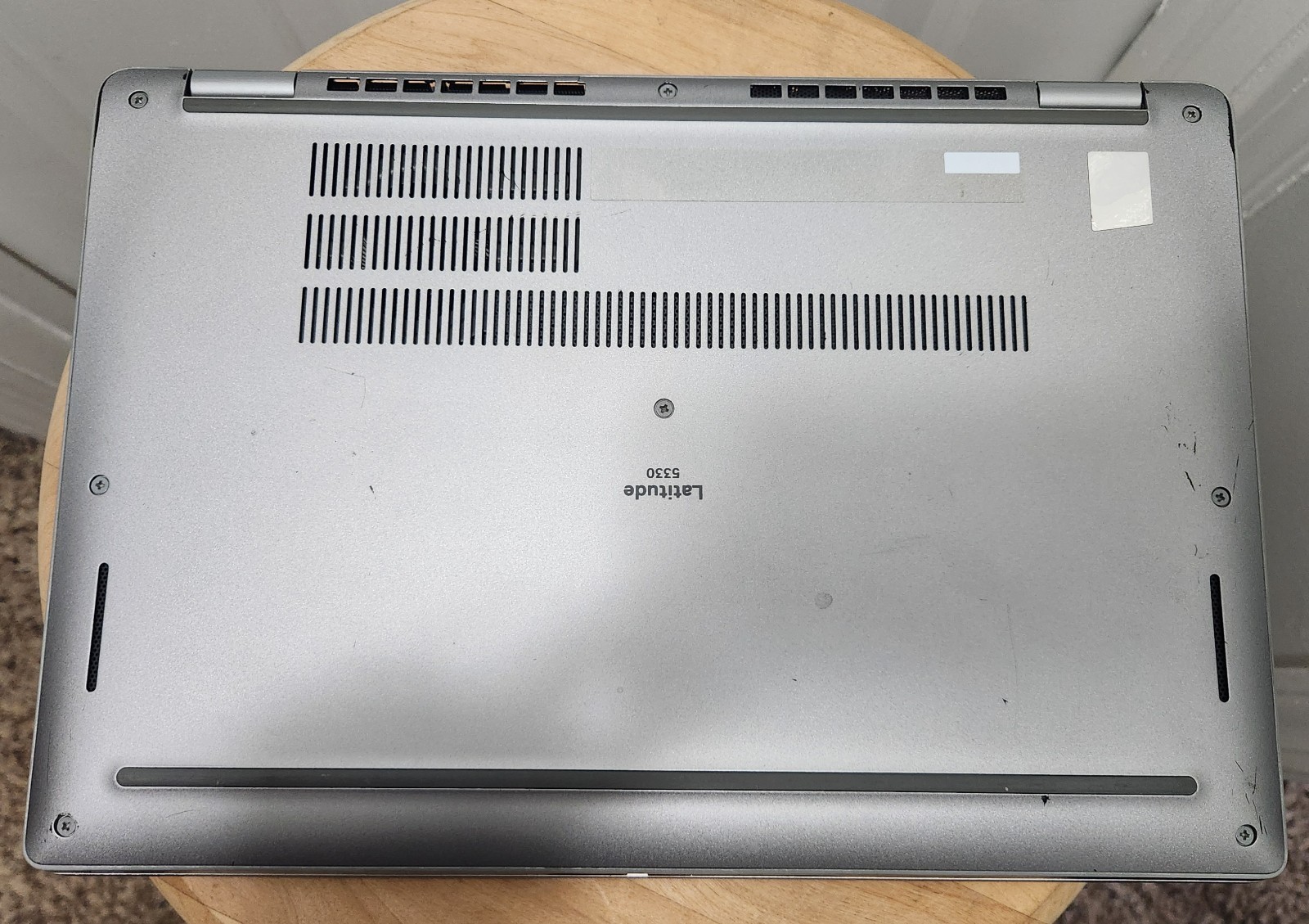 Dell Latitude 5330 Core i7-1265U 1.80 GHz 16 GB DDR4 256 GB NVMe Windows 11 Pro