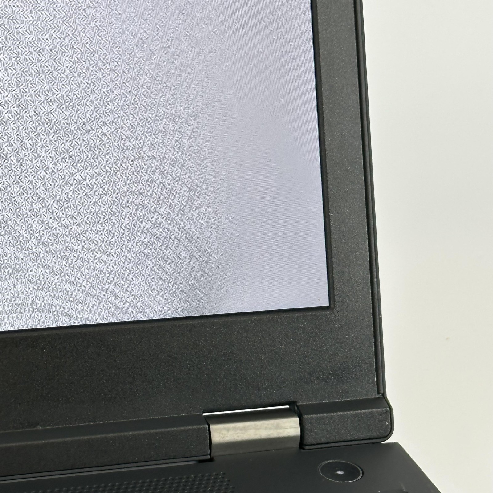 Lenovo ThinkPad P15 Gen 1 FHD i7-10750H 16GB 512GB SSD Quadro T2000 LCD BLEED