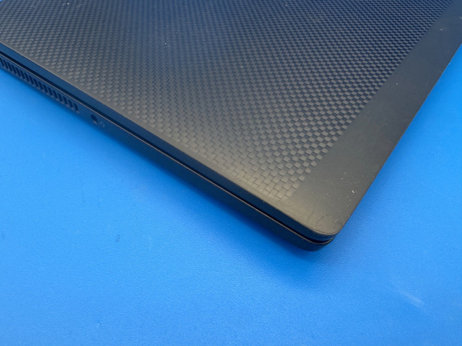 Dell Latitude 7320 11th Gen Intel Core i7-1185G7 3.0-4.8GHz 16GB 512GB NVMe LTE