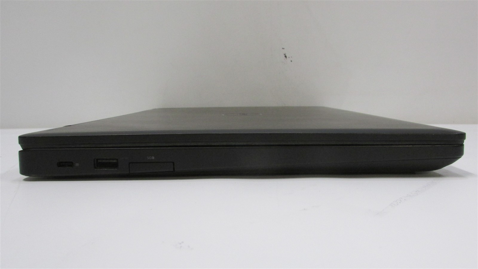 Dell Precision 3530 i5-8400H 2.5GHz 16GB RAM 256GB m.2 15.6″ Win 11 Pro MISS KEY