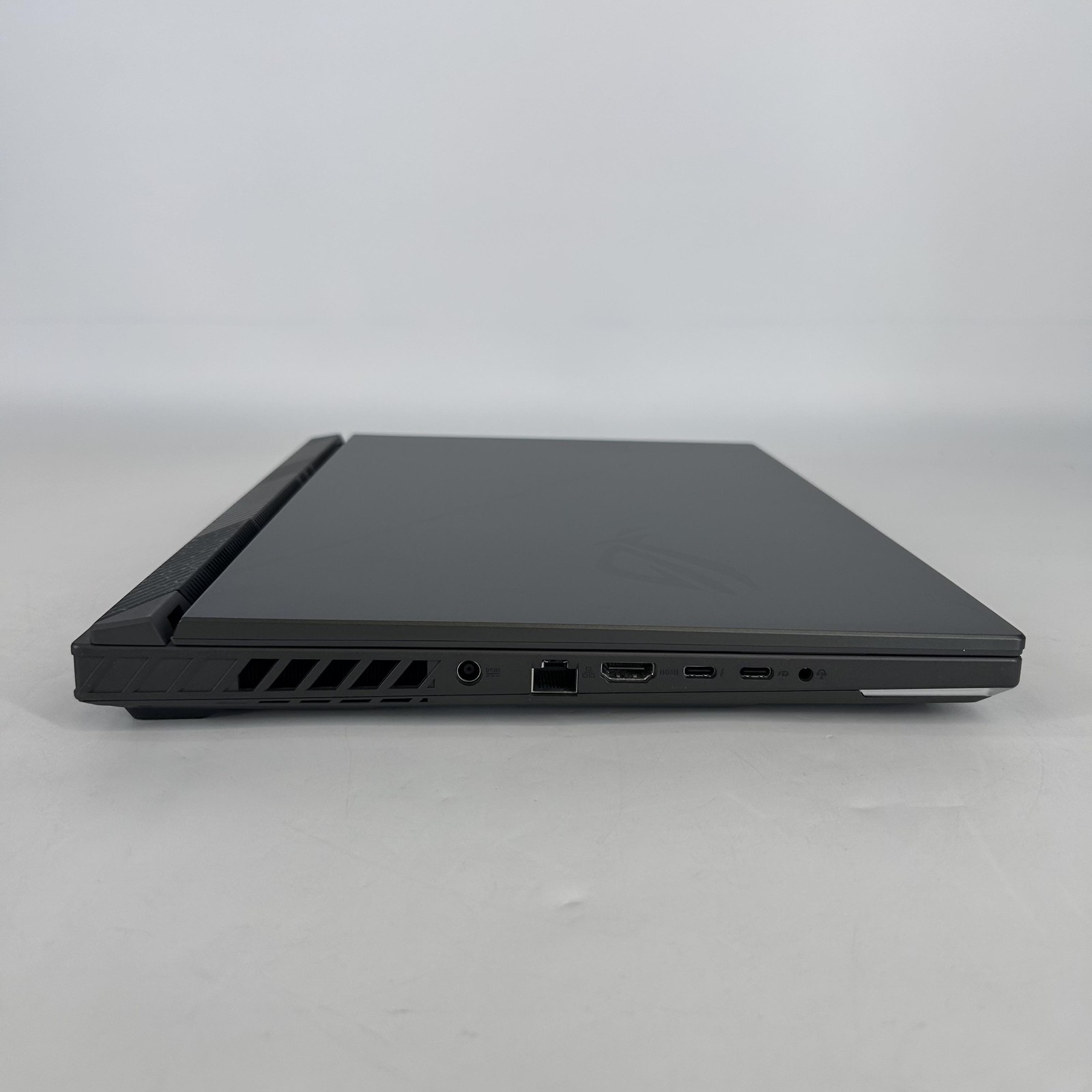 Asus ROG Strix G16 G614 165Hz FHD+ 2.2 GHz i9-13980HX 16GB 1TB SSD RTX 4060
