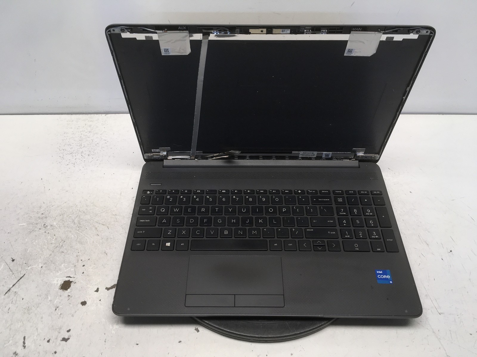 HP 250 G8 Intel i5 11th gen No RAM NO HDD No Batt
