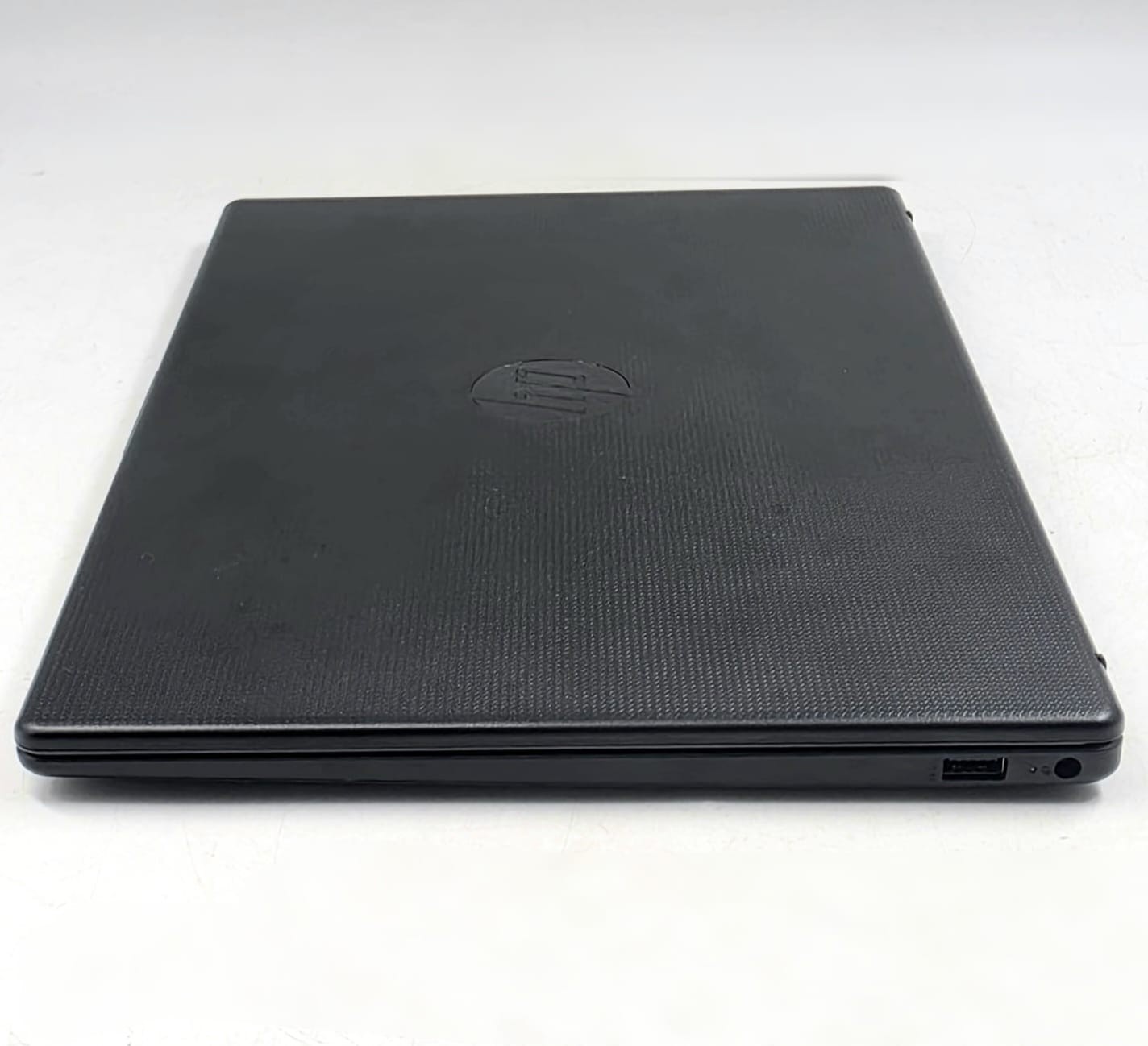 HP Laptop 15 15-fc0565AU 15.6″ AMD Athlon Silver 7120U 8GB RAM 500GB SSD Windows
