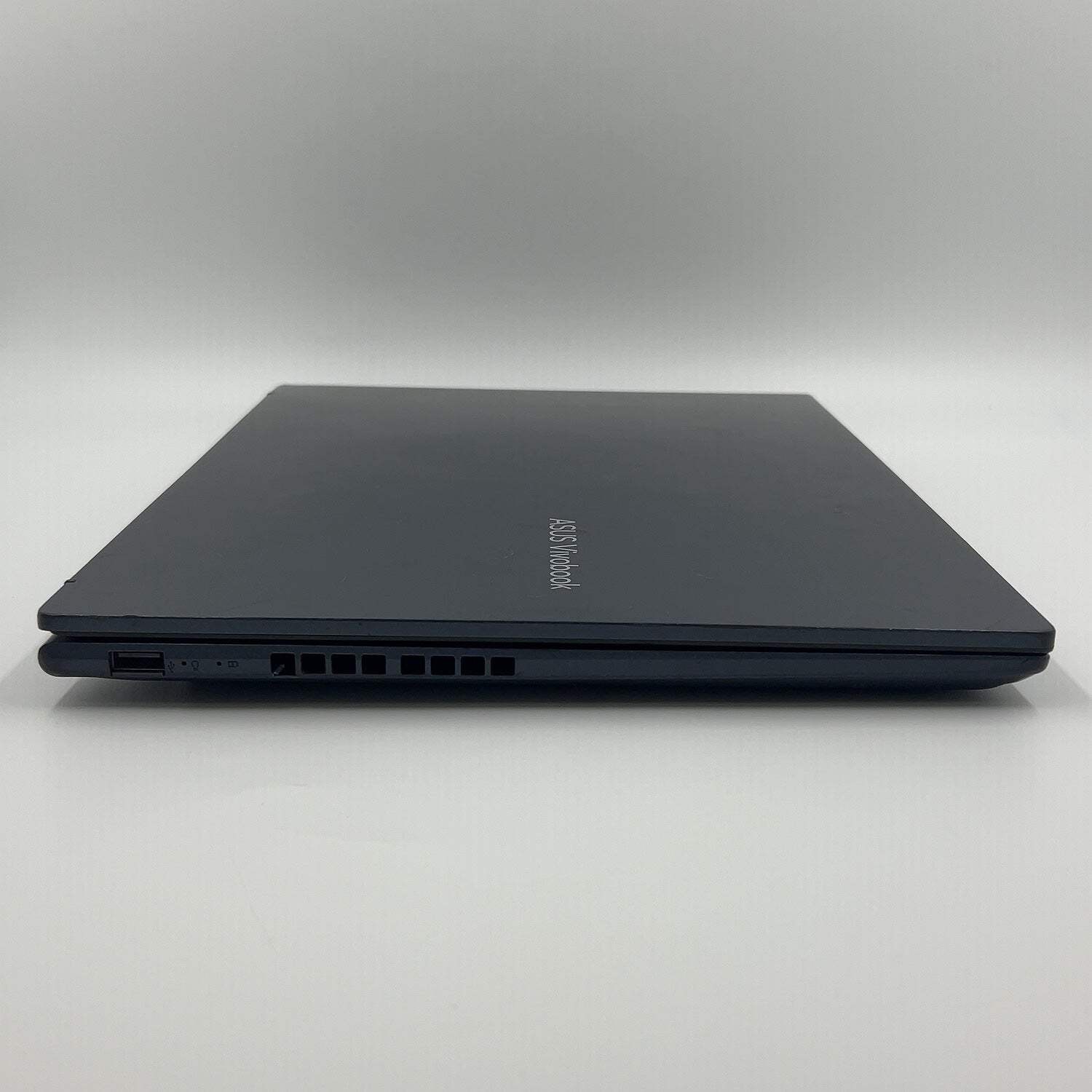 Broken Asus Vivobook 16 M1603Q 16″ Ryzen 7 5800HS 3.2GHz 12GB RAM 512GB SSD READ