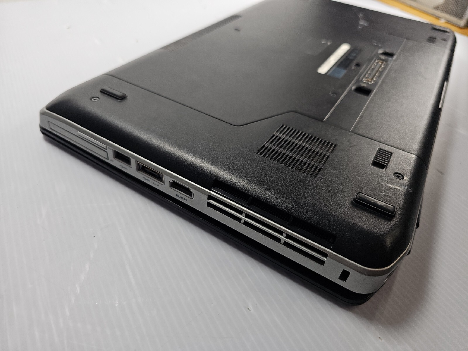 DELL LAPTOP Latitude E5530 Core i5- 15.6″ 4GB 320GB HDD BOOTS NO OS