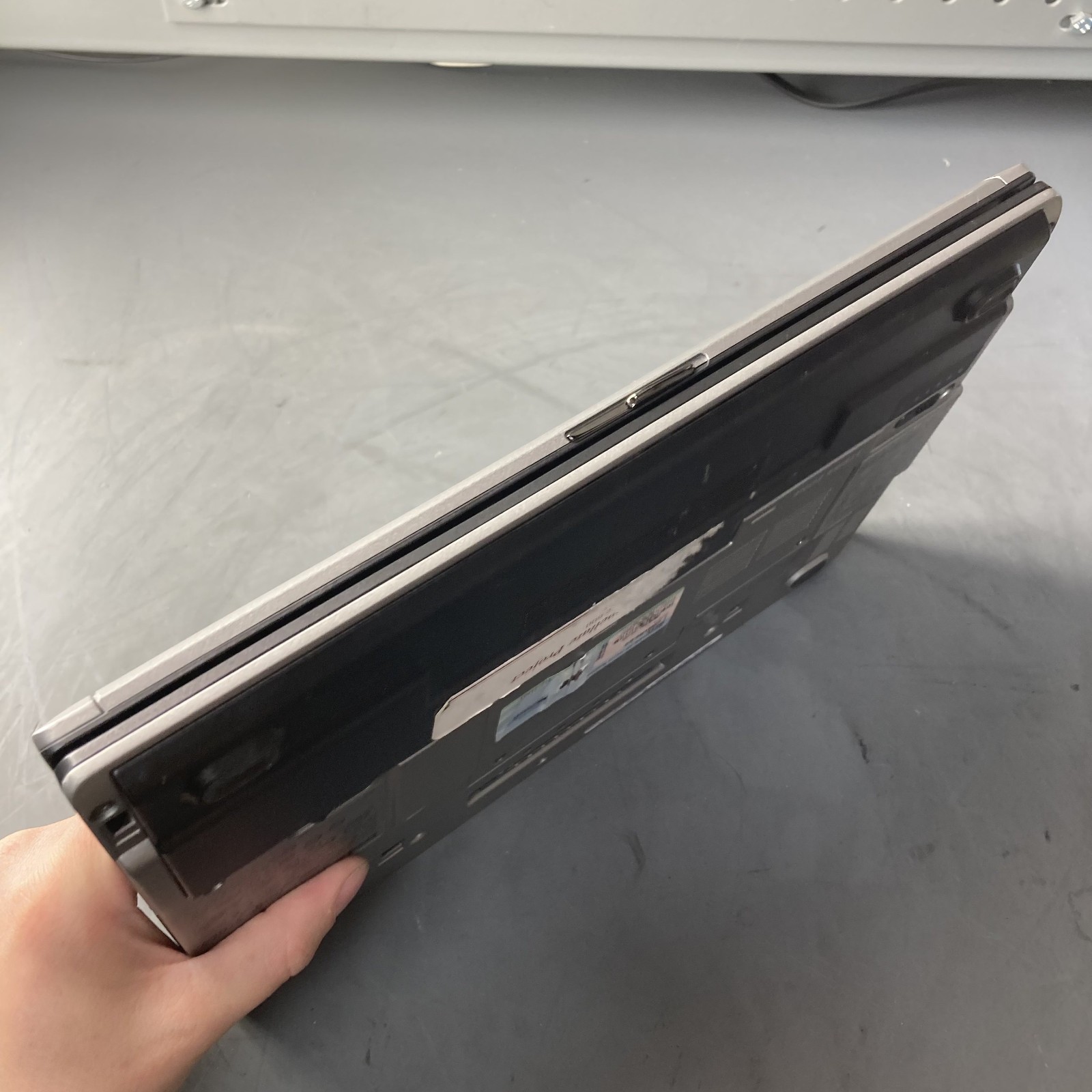 Dell Latitude D420 Core Duo 1.20GHz 2GB RAM 31GB SSD Windows 7 Retro Gaming