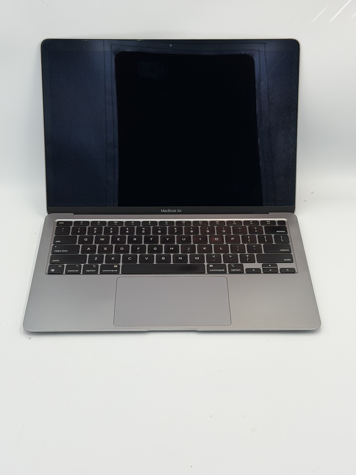 Apple MacBook Air (13-inch) [M1] (2020) M1 8-Core 16GB RAM 256GB SSD