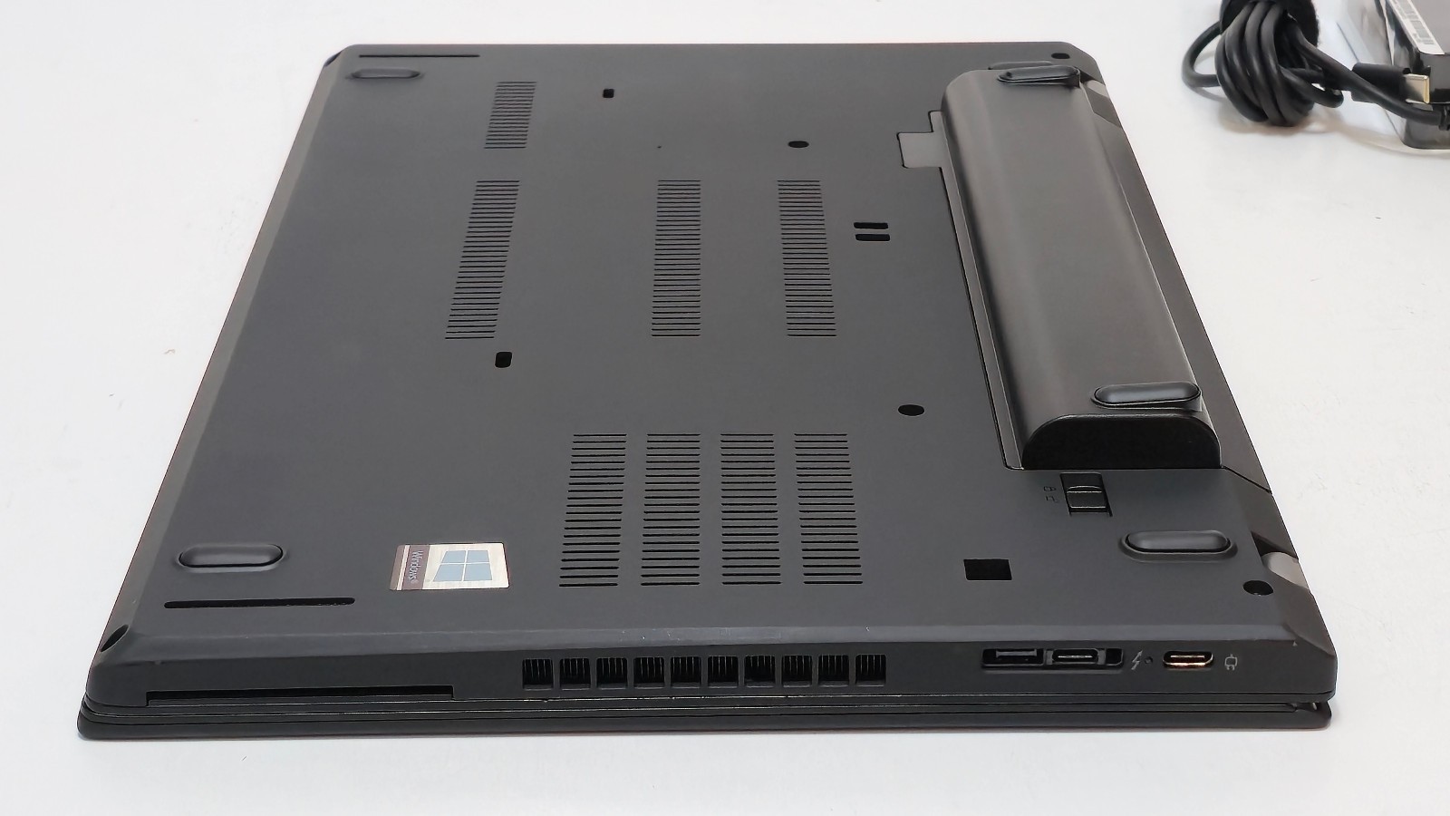 Lenovo ThinkPad T480 (i7-8th 32GB RAM 1TB SSD) 14″ Touch GeForce 2GB GPU