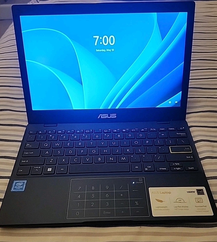 Asus E210MA 11.6″ Laptop Celeron N4020 4GB 64GB eMMC Windows 11 Home