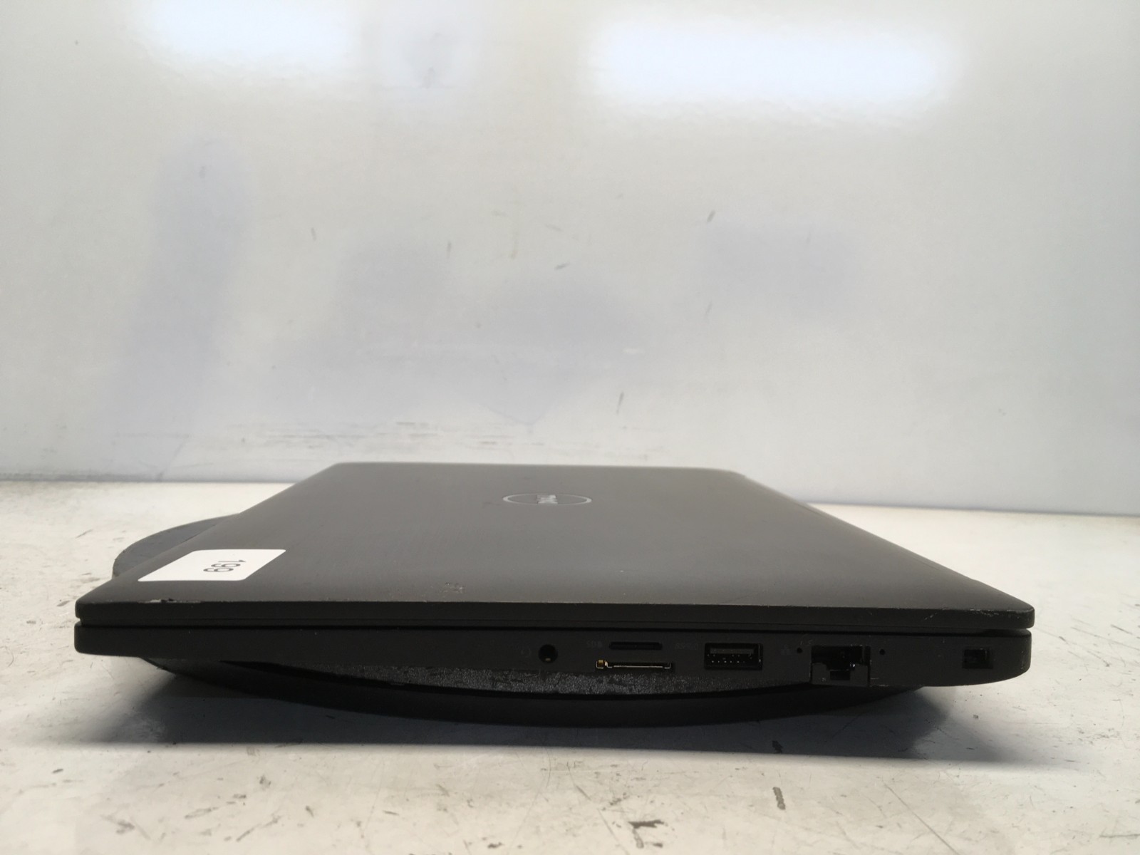 Dell Latitude Intel i5-7th Gen No RAM NO HDD