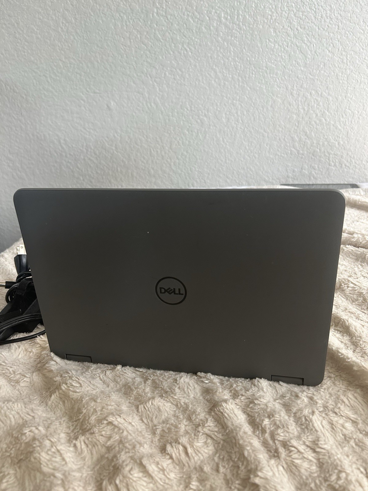 Dell Notebook Laptop Intel Pentium Silver Gray with Charger
