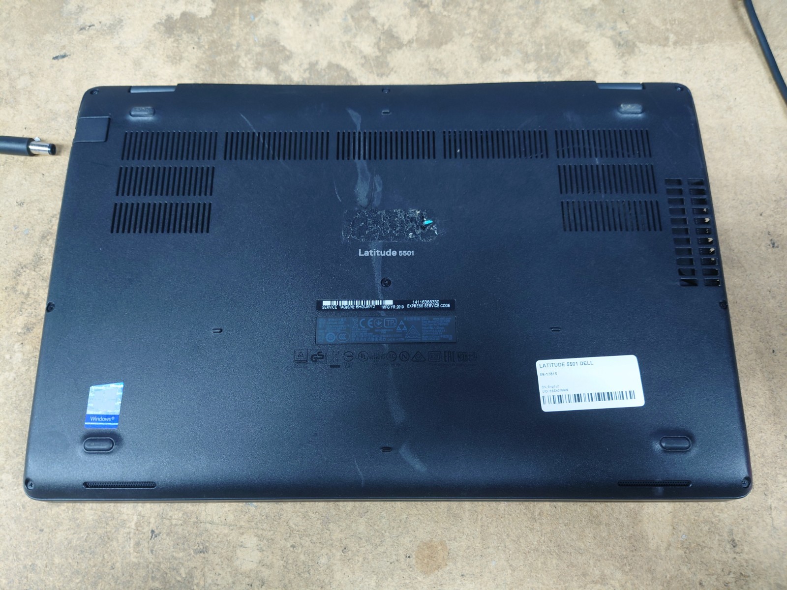 Dell Latitude 5501 15.6″ FHD i7-9850H 16GB RAM 256GB SSD No OS
