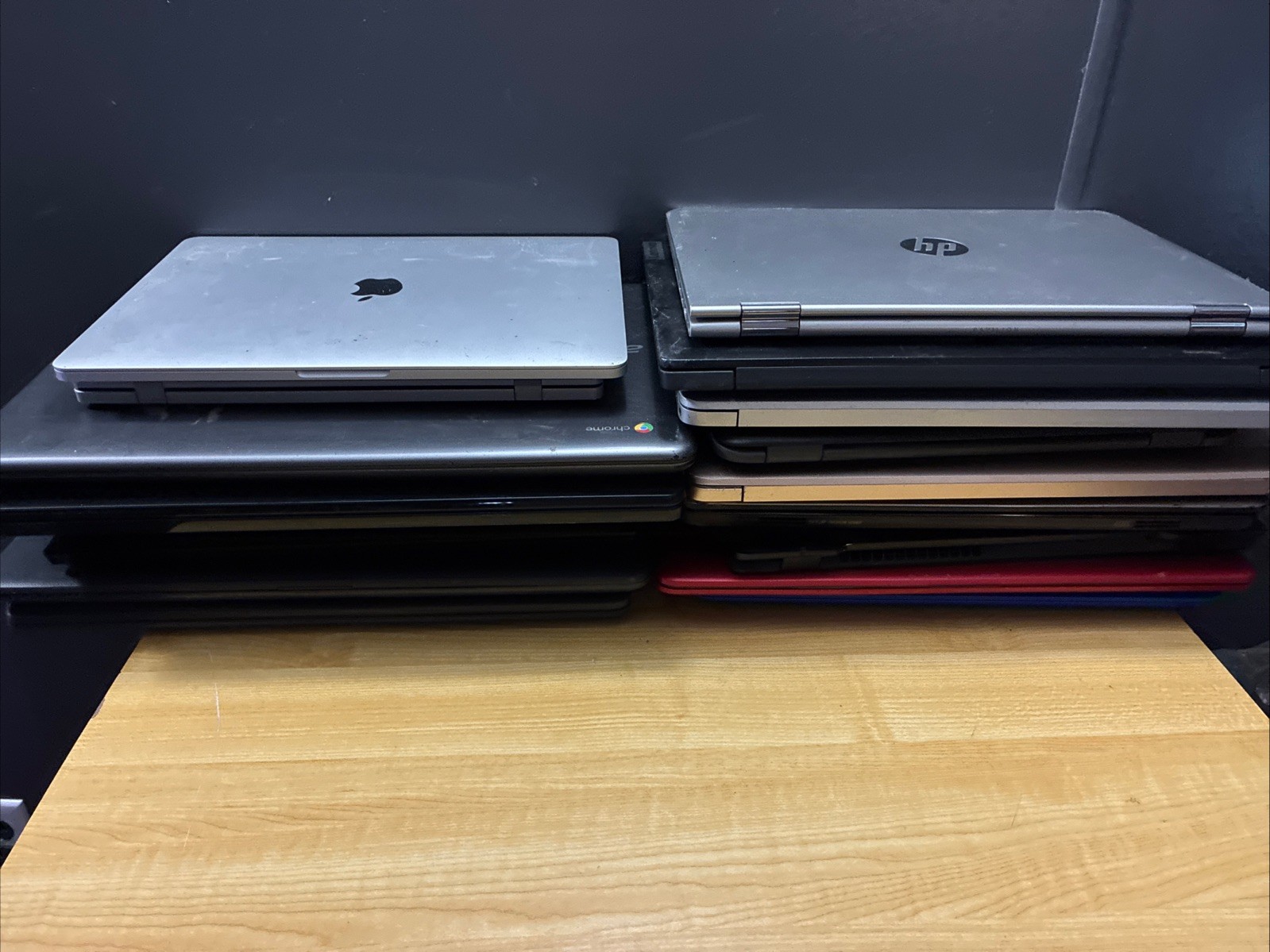 Lot Of 17 Mixed Laptops Dell Hp Lenovo Apple Toshiba As Is 17 Total