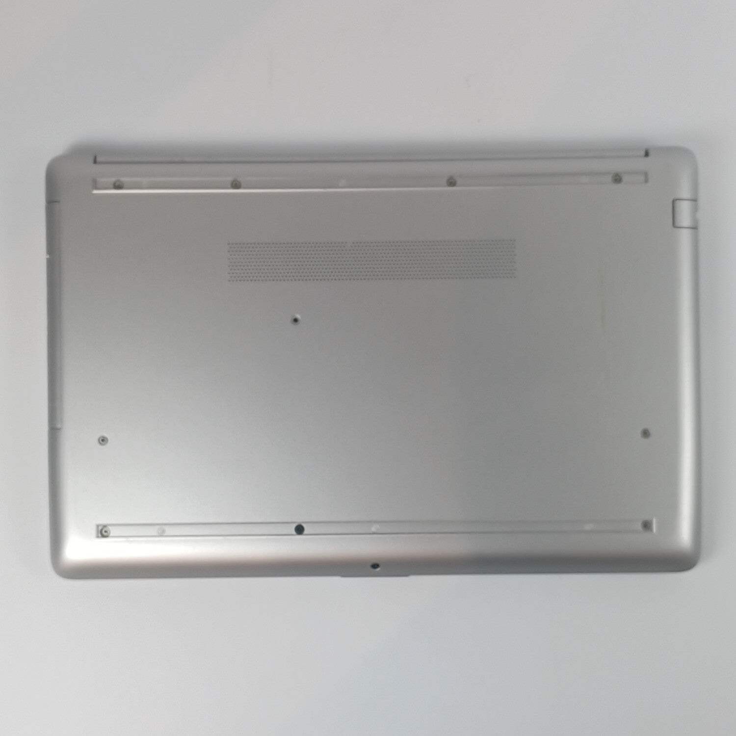 Broken HP Pavilion 15.6″ i5-8250U 2.8GHz 12GB RAM 128GB SSD Read