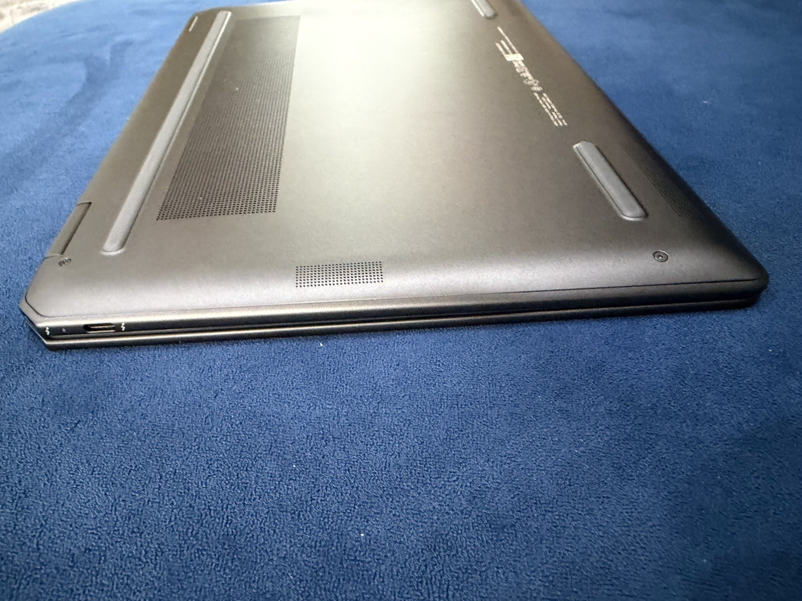 HP Omnibook Ultra Flip 14″ 3K OLED Touch Laptop Intel Ultra 9 32GB RAM 2TB SSD