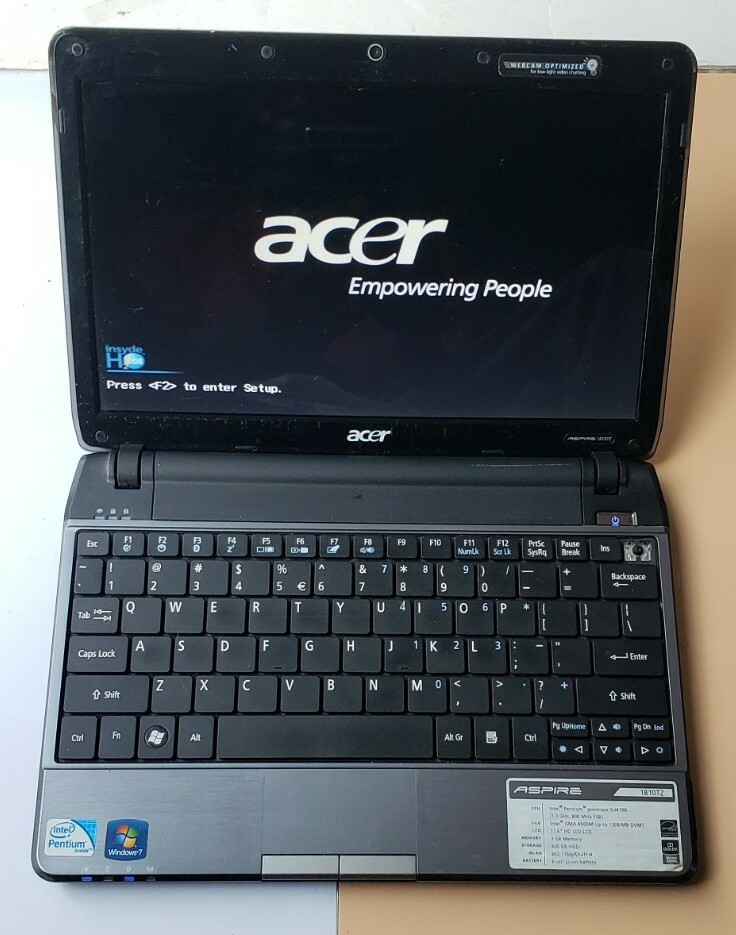 ACER Aspire 1820TZ Geniue Intel U4100 2GB RAM 160GB HDD wifi WEBCAM BLUETOOTH