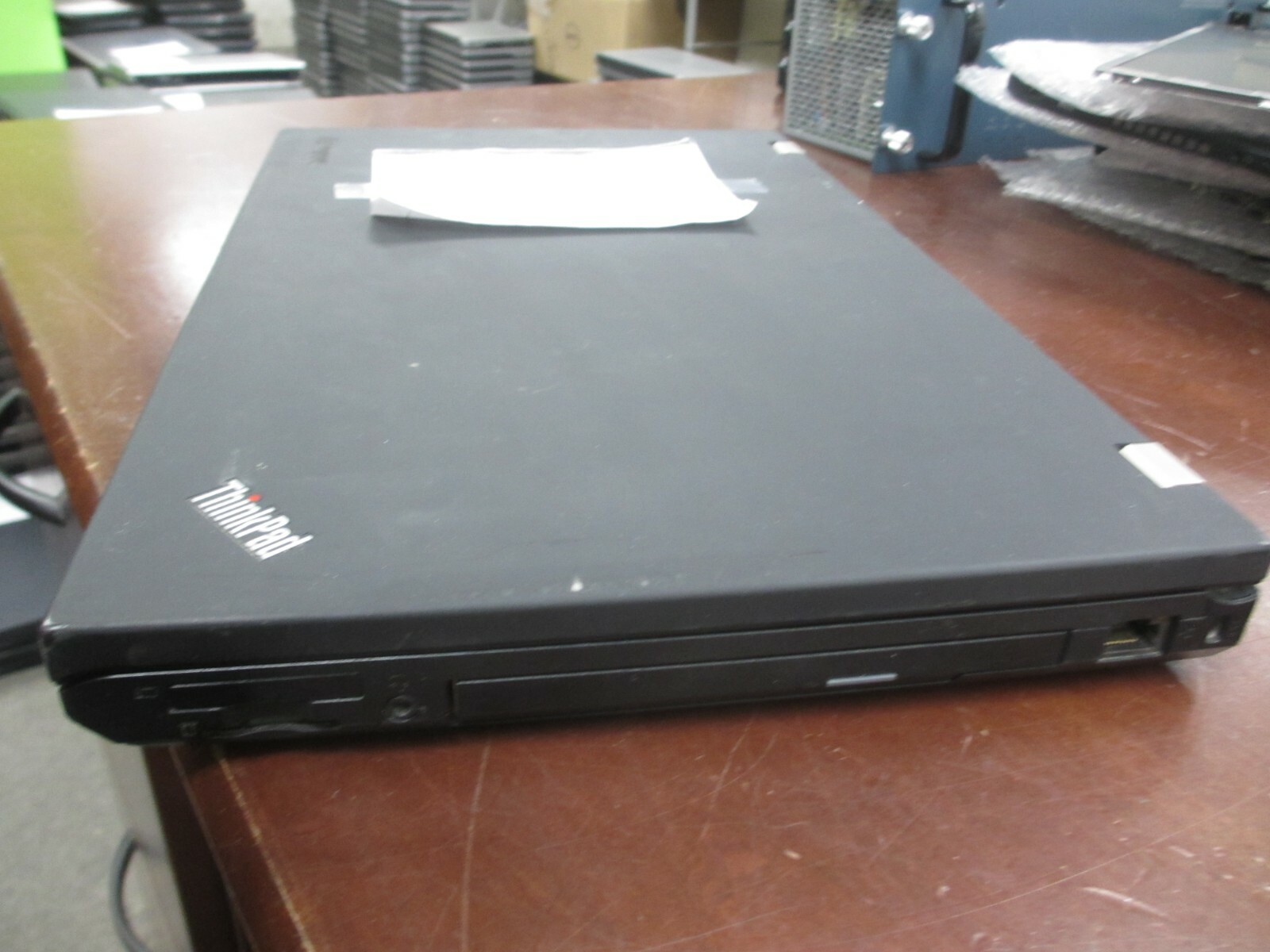 Lenovo ThinkPad T520 15.6″ Core i5-2520M 2.50GHZ 4GB 320GB DVDRW Laptop w/ AC