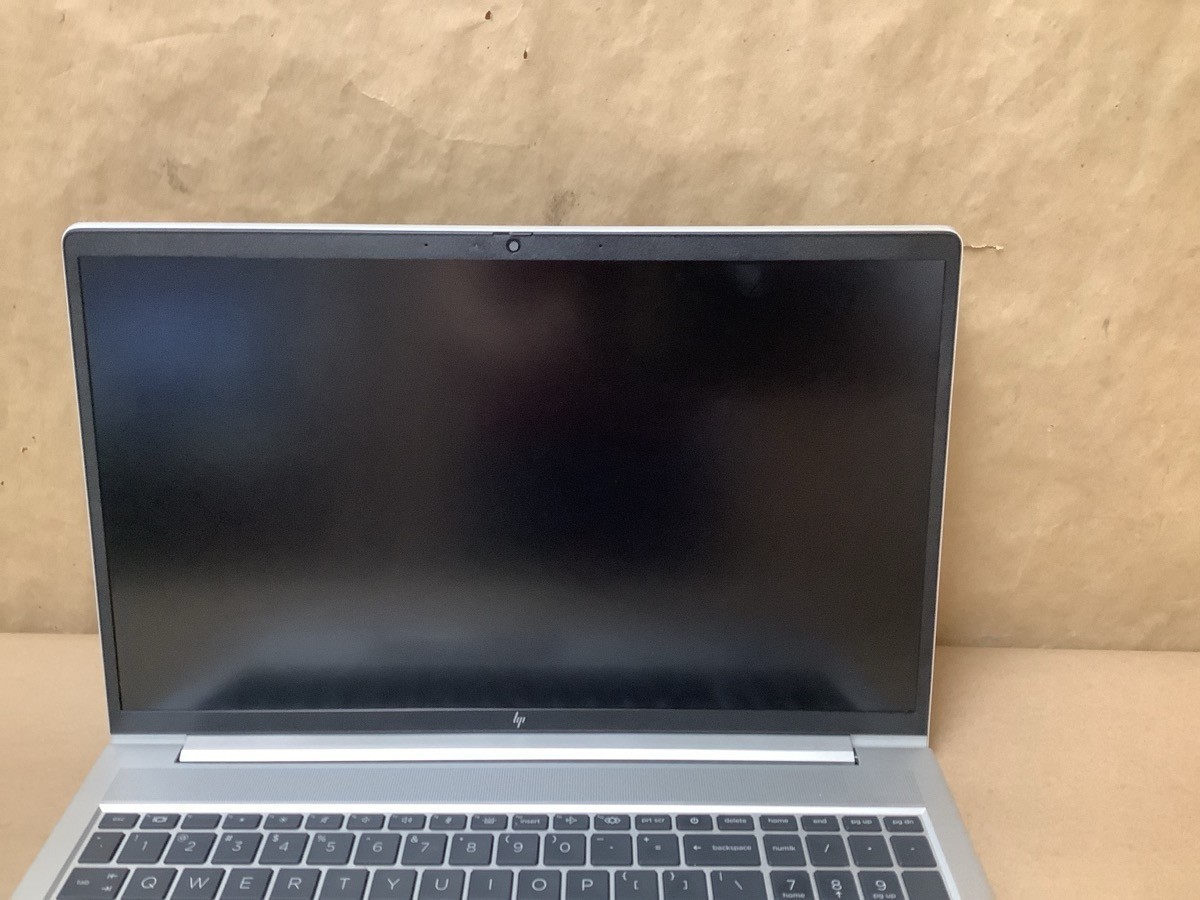 HEWLETT PACKARD ELITEBOOK 650 G10 15.6″ LAPTOP WITH CHARGER (B33005384)