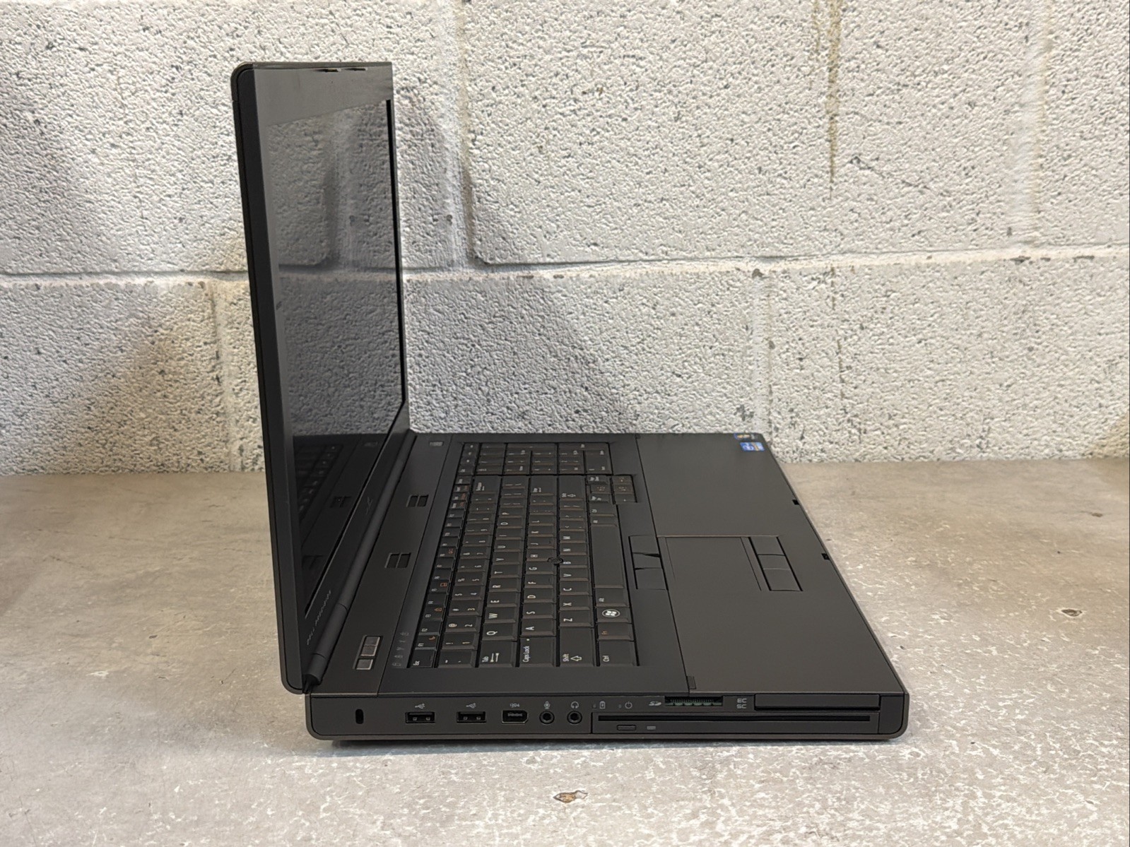Dell Precision M6600 Laptop – i7-2640M 8GB 500GB FirePro M8900 FHD No OS Battery