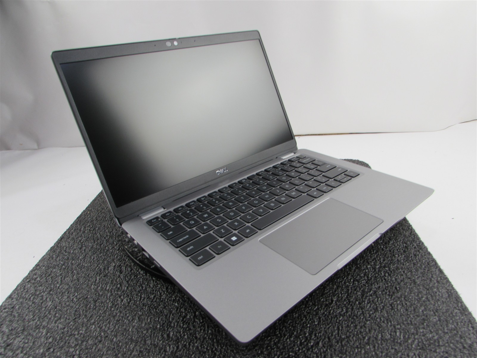 DELL LATITUDE 5330 FHD TOUCHSCREEN I5-1245U 10 CORE 512GB 16GB RAM NO O.S/BATT