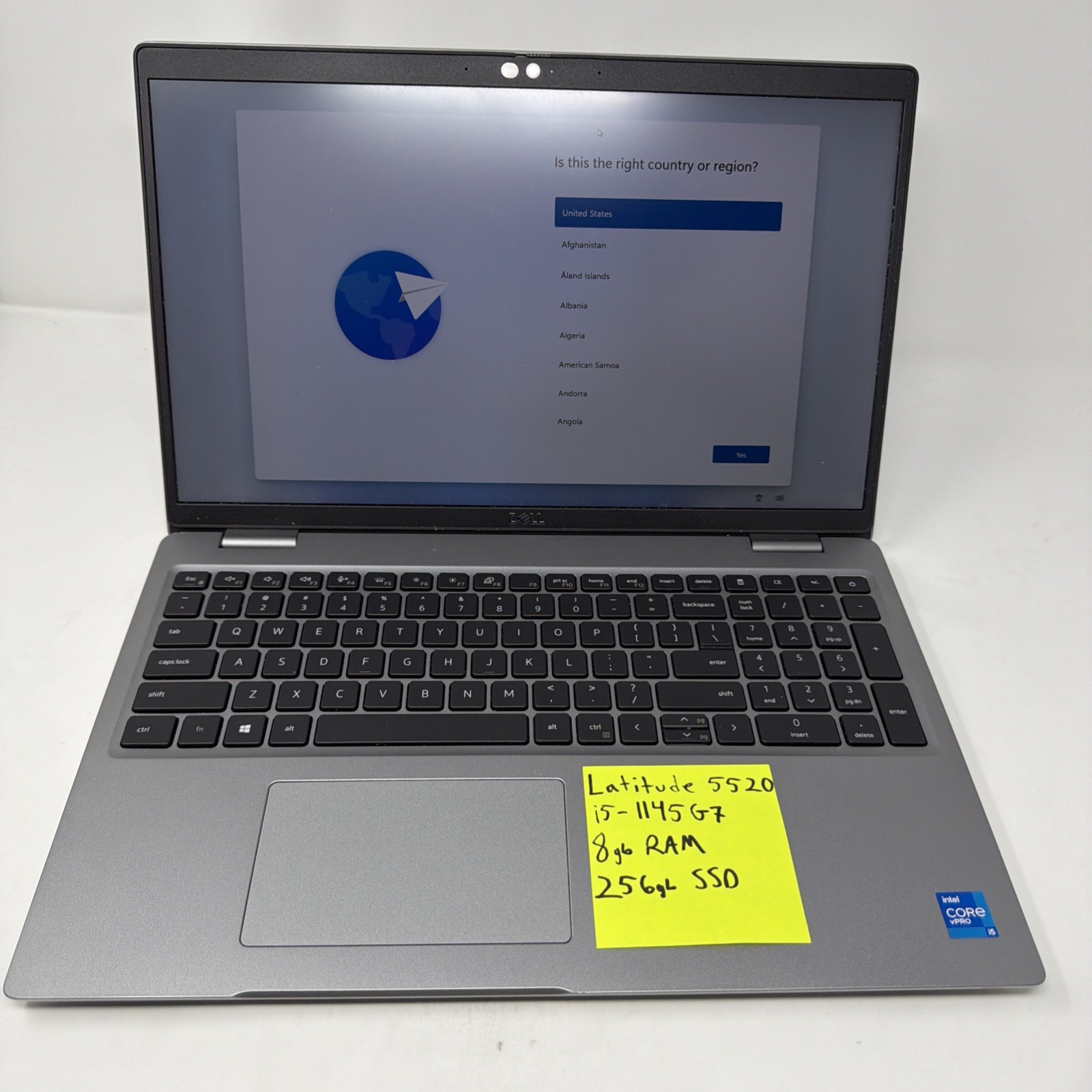 Dell Latitude 5520 i5-1145G7 8GB 256GB SSD 15.6″ FHD Win11