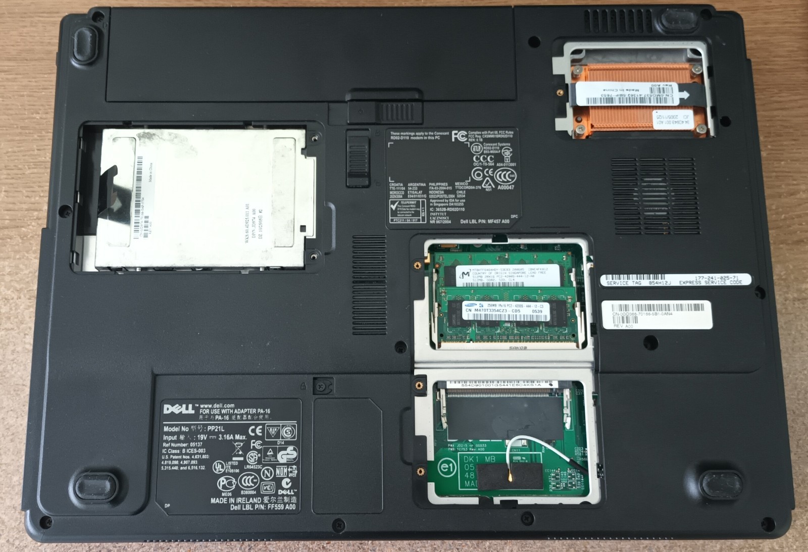 Dell Latitude 1300 Laptop Notebook 14.1″ 768MB 40GB 1280×800 Windows XP Charger