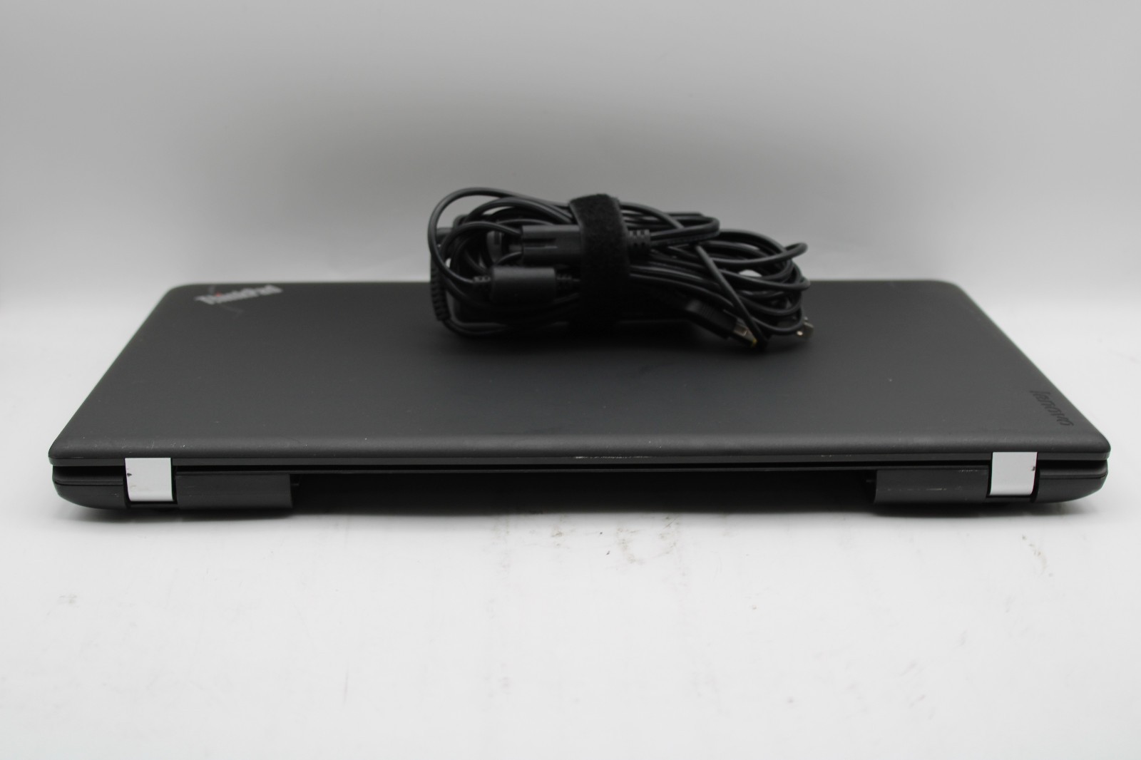 Lenovo ThinkPad E540 _ i3-6100U @ 2.3 _ 4GB RAM _ No SSD / OS / Battery