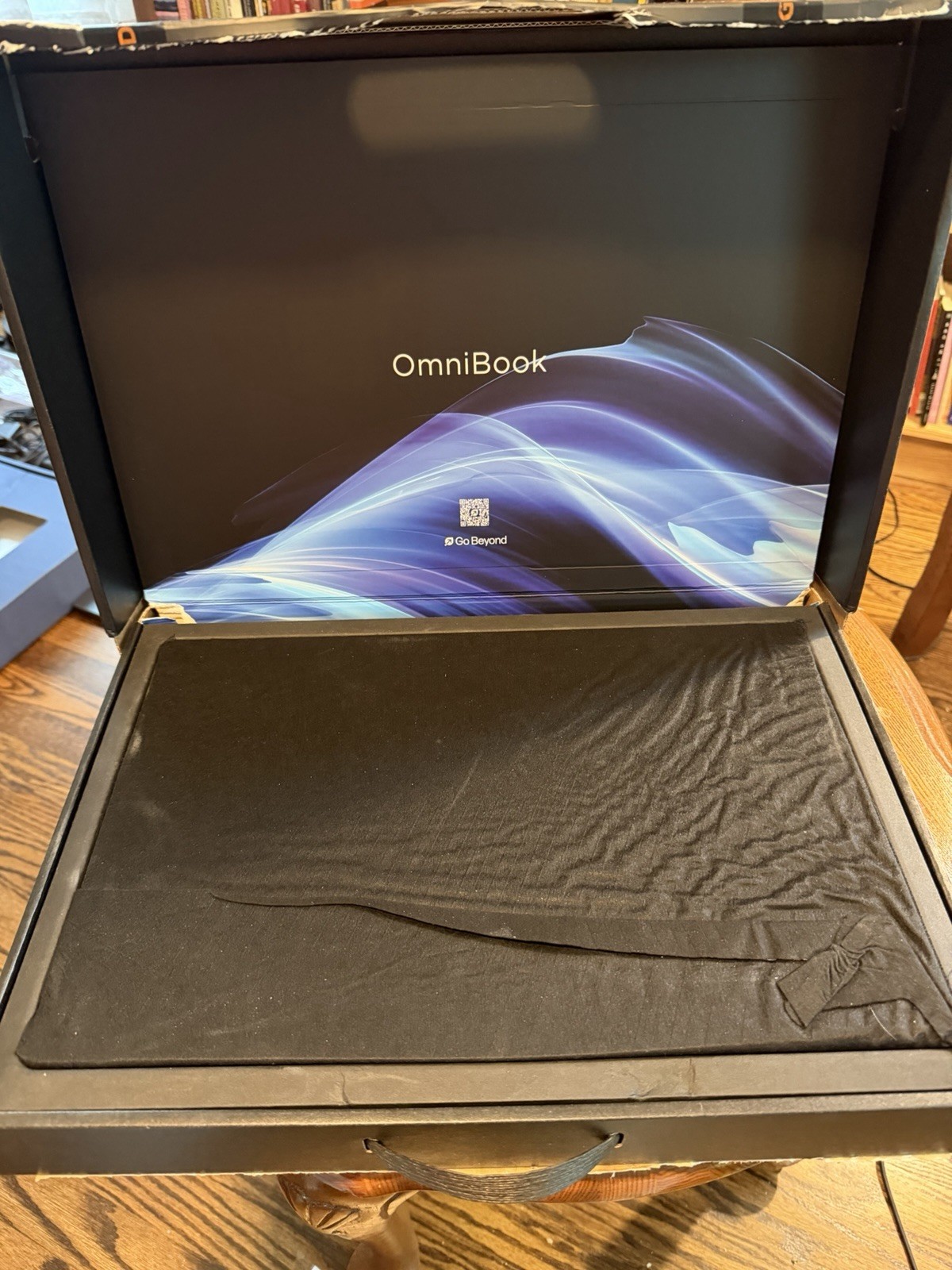 HP Omnibook X 17.3″ CoPilot+ PC FHD Touch Intel Core Ultra 7 256V 16G 1TB 10/10