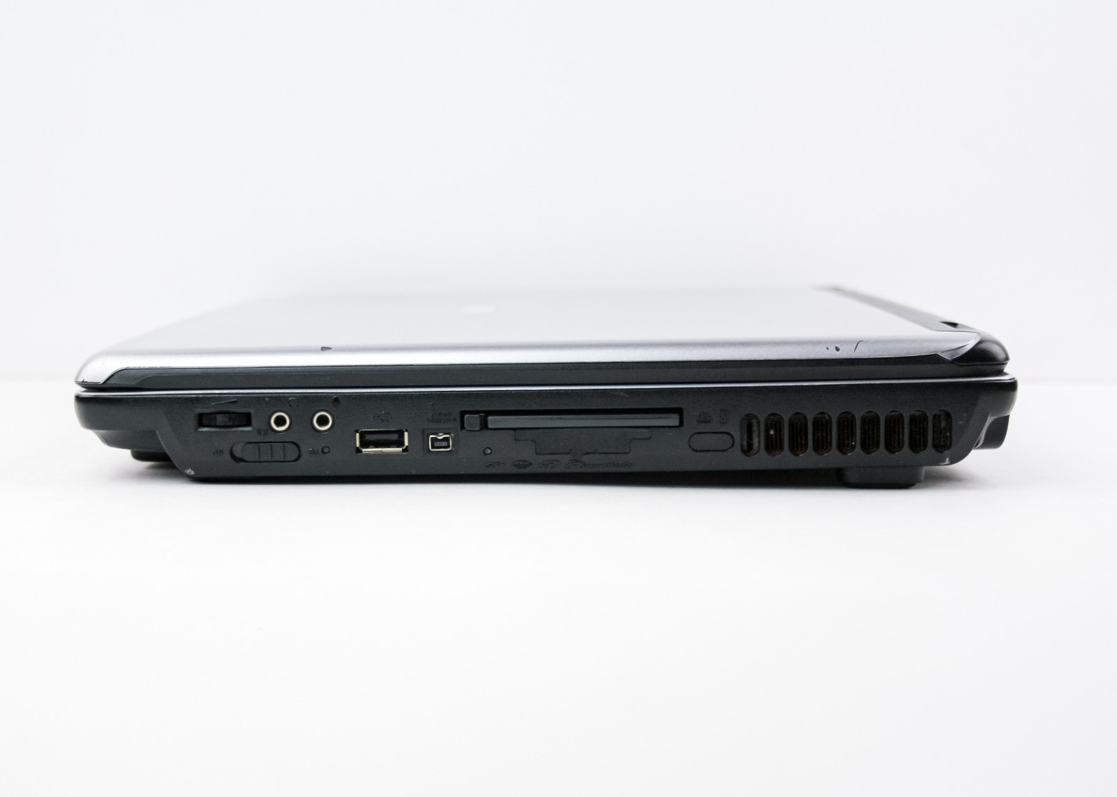 Toshiba Satellite M35X-S311 PSA72U-2JZ00U Pentium M 1.6GHz/2GB RAM/NO HDD/855GM