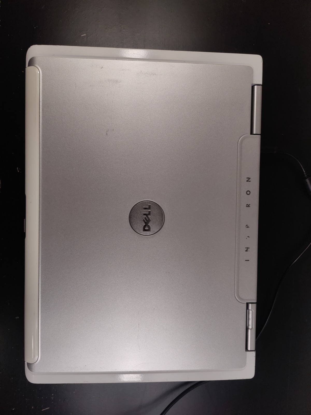 Dell Inspiron 9300 17″ Pentium M 740 ATI X300 1.25GB RAM 250GB HDD Read Desc.
