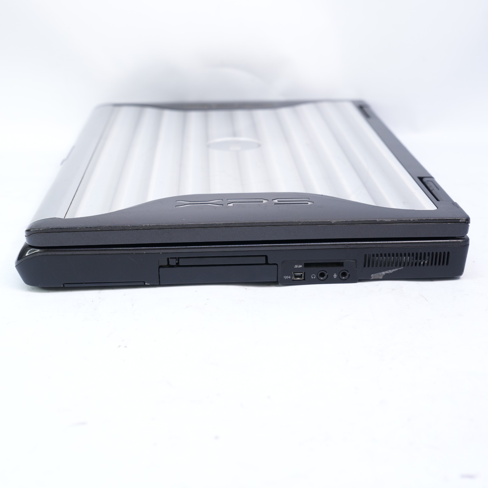 Dell XPS M170 17″ Pentium M, 1 GB RAM, NO HARD DRIVE NVIDIA 7800 T12-D17